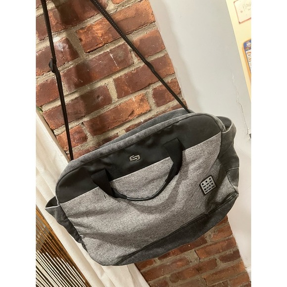 NWOT Solo Grey Impulse Duffel Bag Travel Holiday Gym - Picture 3 of 12